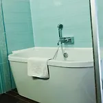 Echo Hotell 3*