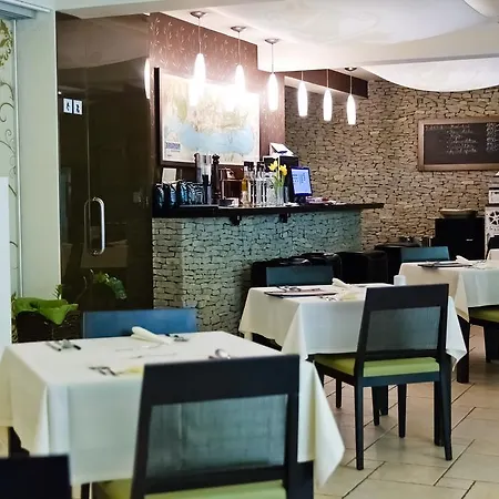 Echo 3*